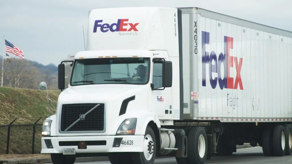 快递货运。(DHL、UPS、FEDEX)从中国运送